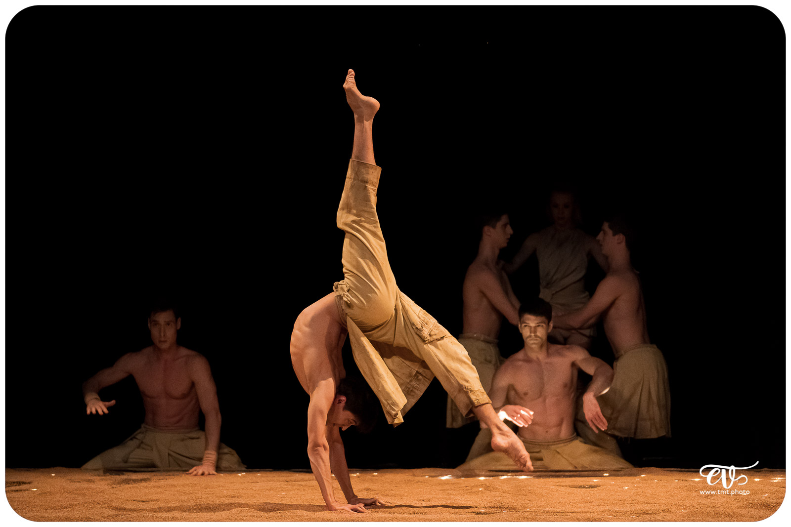 MY LAND (RECIRQUEL COMPANY)